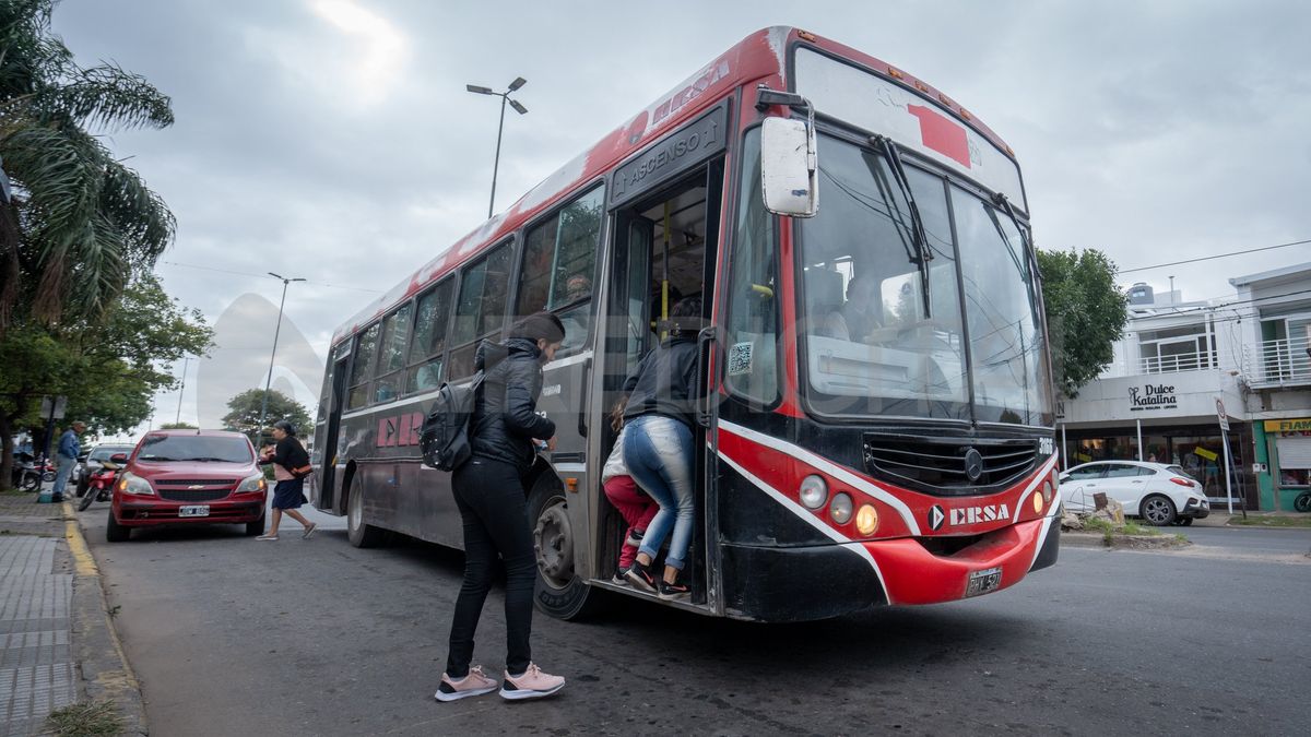 El pago del boleto de colectivos con el celular ya se implementa en Rosario y otras ciudades.&nbsp;