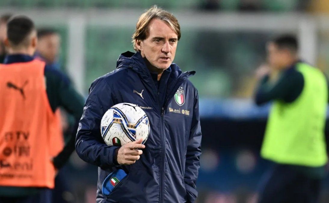 Roberto Mancini quiere seguir en Italia tras no clasificar al Mundial de Qatar