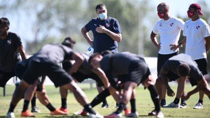 Independiente cerró a Juan Manuel Insaurralde y Alexander Barboza se despidió