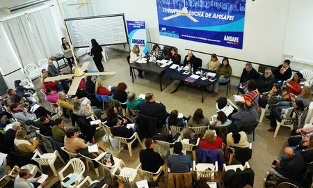 La decisión se resolvió en la última Asamblea Provincial de Amsafé que se llevó a cabo el miércoles. La decisión se resolvió en la última Asamblea Provincial de Amsafé que se llevó a cabo el miércoles.