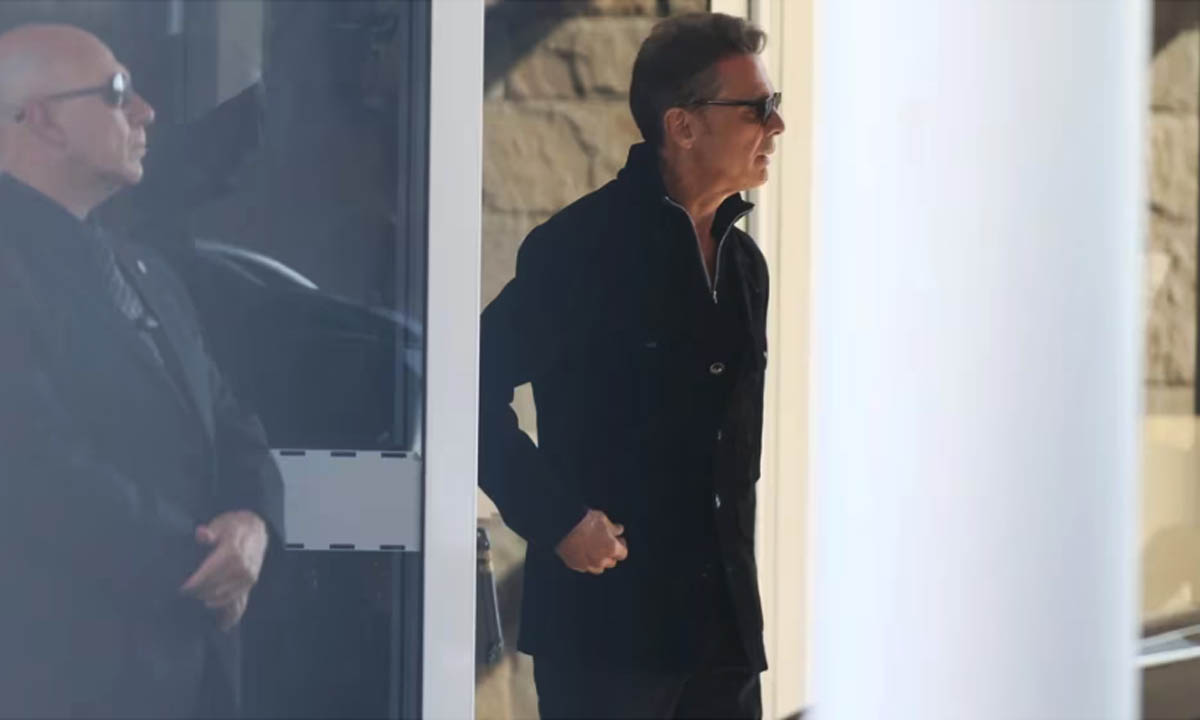 Luis Miguel arribó al aeropuerto de Ezeiza en un avión privado proveniente de Ecuador. Luis Miguel arribó al aeropuerto de Ezeiza en un avión privado proveniente de Ecuador.