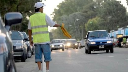 Cuidacoches en Santa Fe: Marcos Corach rechaza una solución solo punitiva