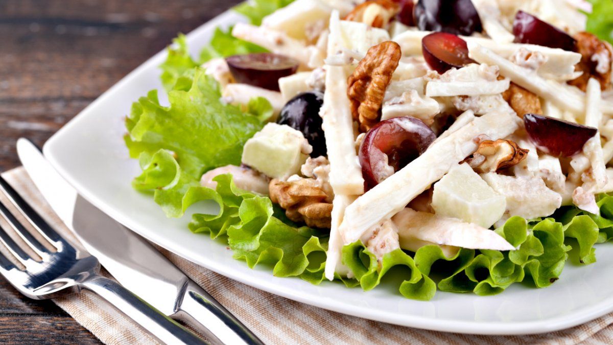 Cómo hacer ensalada waldorf: un plato rico