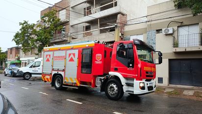 Accidente laboral en Santa Fe: un obrero está grave en el Hospital Cullen tras caer debajo de un montacargas