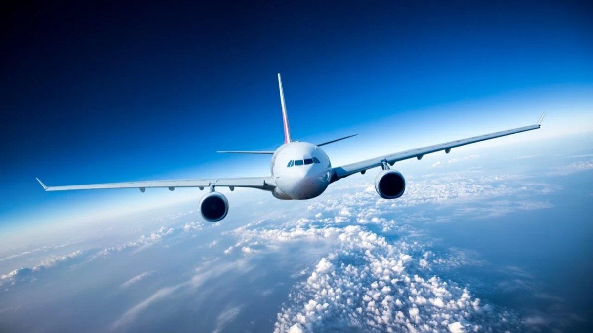 Efemérides del 5 de noviembre: se celebra el Día Nacional de la Aviación Civil