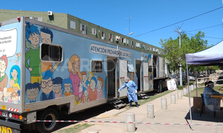 El camión sanitario del Plan Detectar Federal se sumará este domingo a los cuatro puestos fijos de testeo. Se ubicará en La Redonda de 9 a 13 horas. El camión sanitario del Plan Detectar Federal se sumará este domingo a los cuatro puestos fijos de testeo. Se ubicará en La Redonda de 9 a 13 horas.