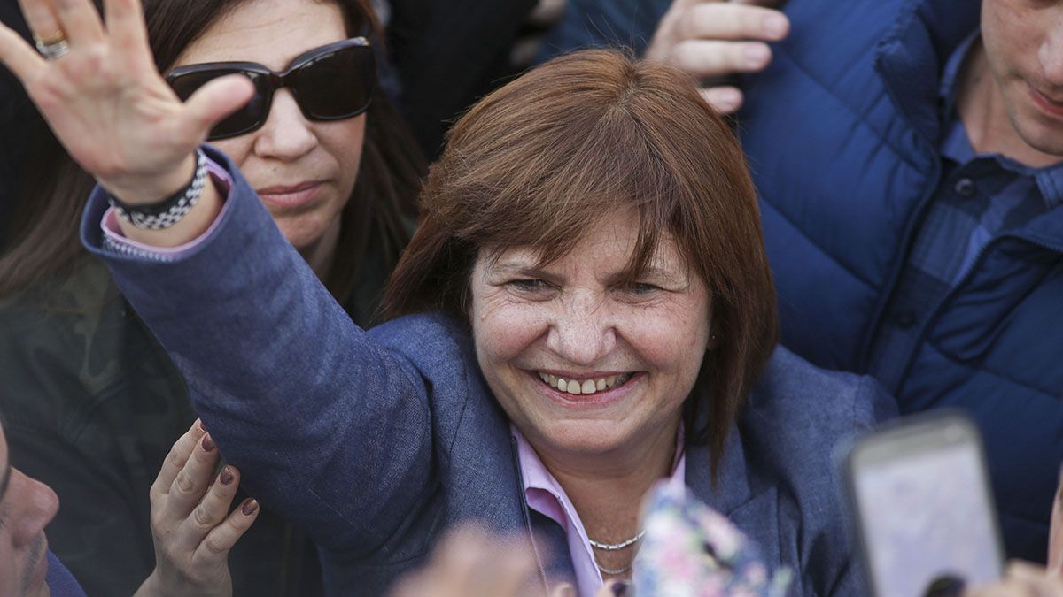 Patricia Bullrich pasó por Aire de Santa Fe y habló de todo: el 17A