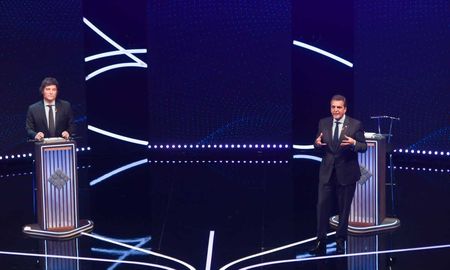 Javier Milei y Sergio Massa debatieron a una semana del balotaje 2023. Javier Milei y Sergio Massa debatieron a una semana del balotaje 2023.
