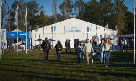 La TodoLáctea 2025 se desarrolla en el predio del Centro Industria, Comercio y Afincados de Esperanza (CICAE). La TodoLáctea 2025 se desarrolla en el predio del Centro Industria, Comercio y Afincados de Esperanza (CICAE).