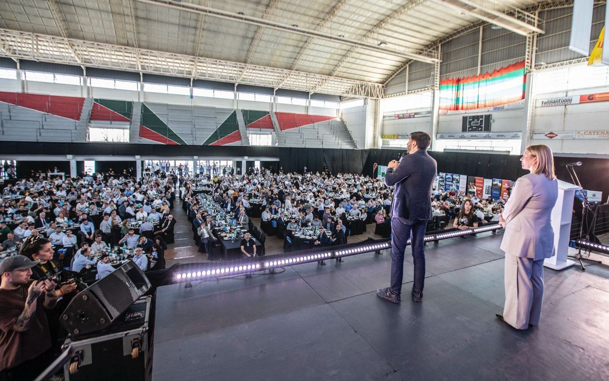 El almuerzo se realizó en Las Parejas y fue orgnaizado por Fisfe.