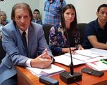 El imputado Juan Valdez junto a sus abogados defensores El imputado Juan Valdez junto a sus abogados defensores