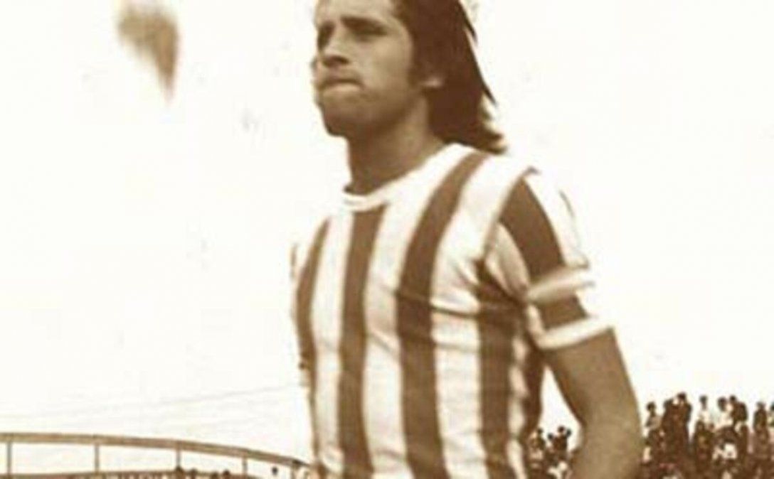 El ex jugador de Unión&nbsp; y campeón del mundo con la selección argentina fue hospitalizado tras ser diagnosticado con covid-19.