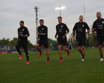 La Selección Argentina entrenó de cara al partido con Uruguay y Lionel Scaloni sigue de cerca el estado físico de sus dirigidos. La Selección Argentina entrenó de cara al partido con Uruguay y Lionel Scaloni sigue de cerca el estado físico de sus dirigidos.