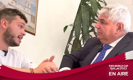 Agustín Nicolet conversó con el embajador argentino en Qatar, Guillermo Nicolás. Agustín Nicolet conversó con el embajador argentino en Qatar, Guillermo Nicolás.