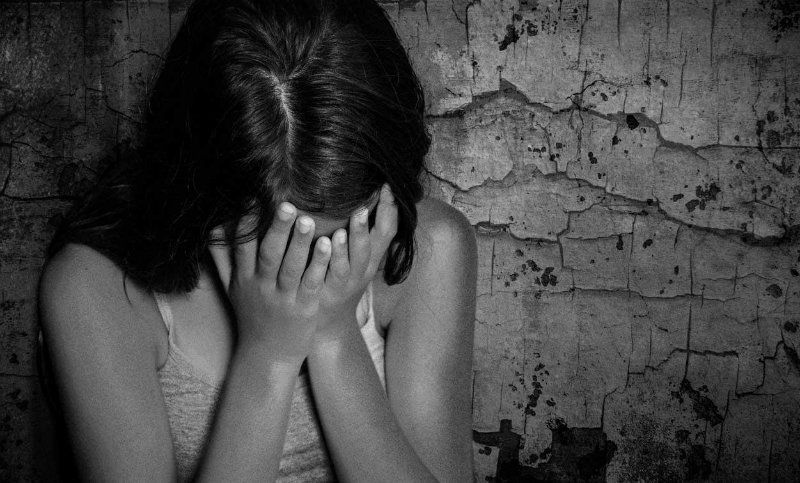 El papá de una niña de siete años denunció al juez del tribunal de Familia N° 3 de Santa Fe por no haber dispuesto ninguna medida en la causa. El papá de una niña de siete años denunció al juez del tribunal de Familia N° 3 de Santa Fe por no haber dispuesto ninguna medida en la causa.