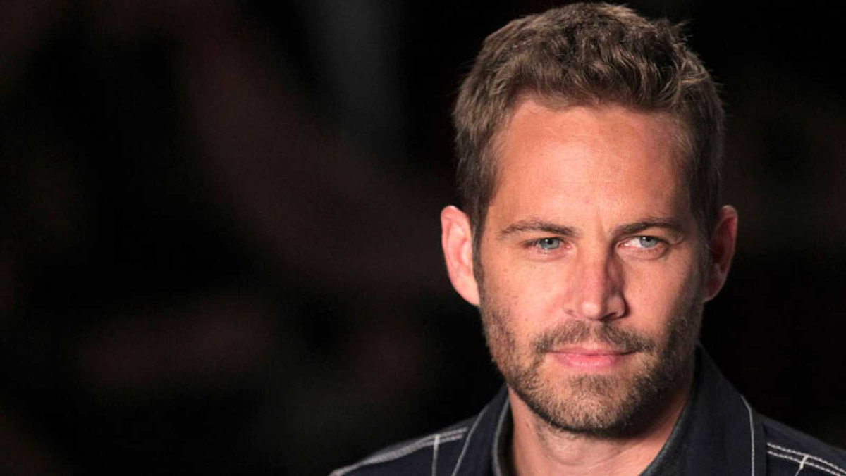 En 2013 muere a la edad de 40 años, el modelo, piloto de carreras y actor Paul Walker