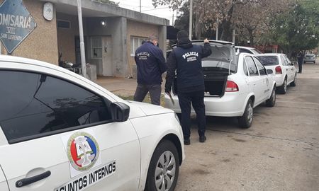 Los uniformados de Asuntos Internos en la Comisaría N°7 Los uniformados de Asuntos Internos en la Comisaría N°7
