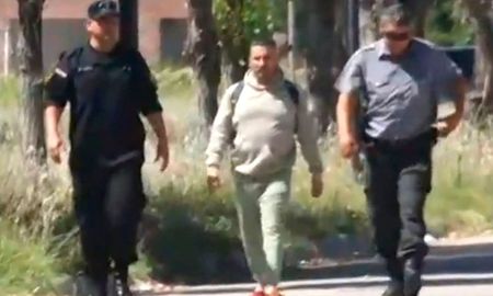 Fabián Tablado saliendo del penal de Campana, luego de que se le concediera la libertad. Fabián Tablado saliendo del penal de Campana, luego de que se le concediera la libertad.