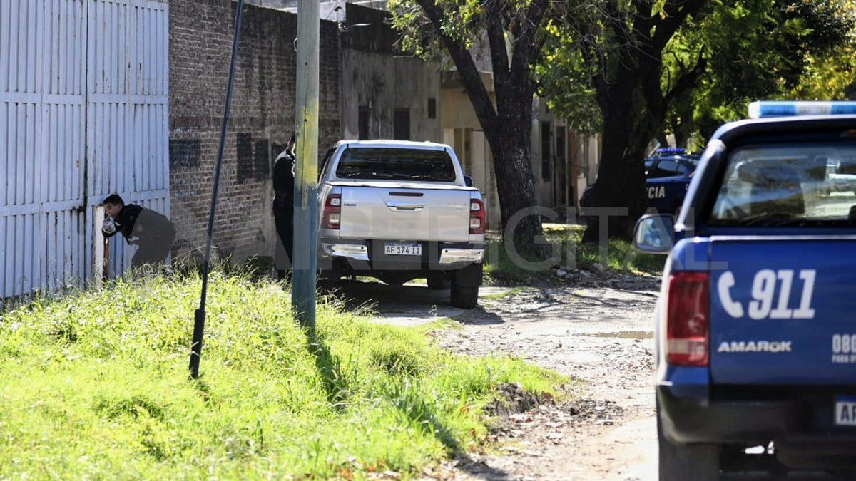 El crimen ocurrió en un galpón de la calle Liniers, entre Gálvez y 27 de febrero.