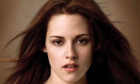 Kristen Stewart y un papel muy jugado. Kristen Stewart y un papel muy jugado.