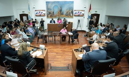 Antes de tratar el tema en el recinto, el oficialismo buscará acordar el texto definitivo con la oposición. Antes de tratar el tema en el recinto, el oficialismo buscará acordar el texto definitivo con la oposición.