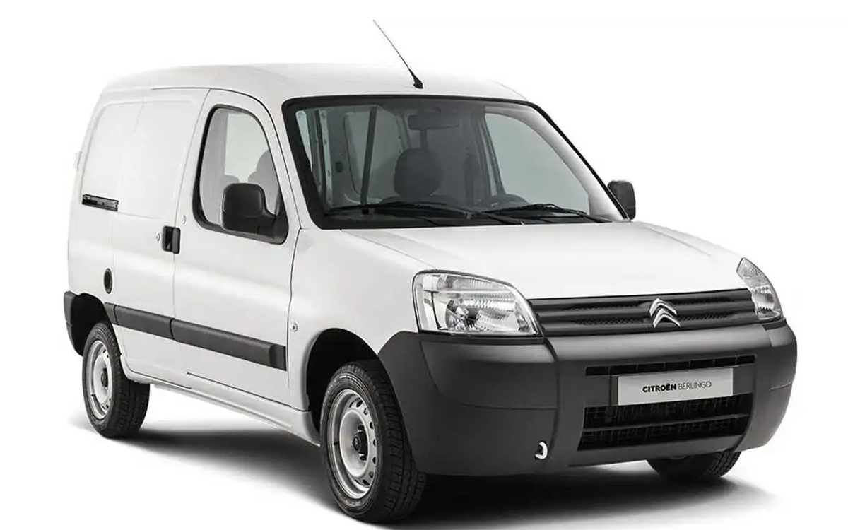 El Citroën Berlingo, una opción versátil para familias y comercios, destaca por su funcionalidad, amplitud y confort a lo largo de sus generaciones. El Citroën Berlingo, una opción versátil para familias y comercios, destaca por su funcionalidad, amplitud y confort a lo largo de sus generaciones.