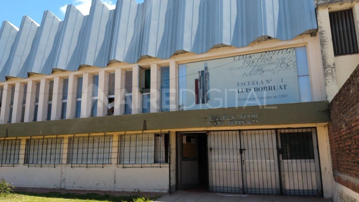 La escuela se convirtió en el blanco de los ladrones. Aseguran que ya no queda nada.&nbsp;