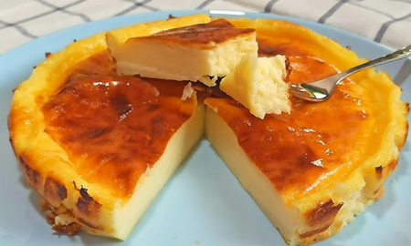 Un budín de yogur griego sin azúcar: delicioso, saludable y fácil de hacer. Un budín de yogur griego sin azúcar: delicioso, saludable y fácil de hacer.