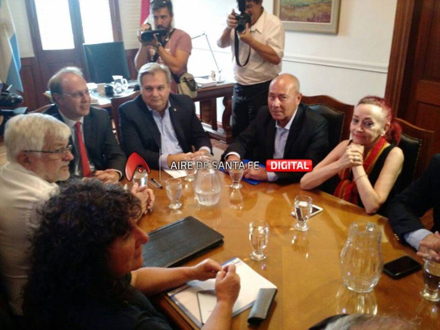 Paritaria central: ATE y UPCN rechazaron la primera oferta salarial del Gobierno