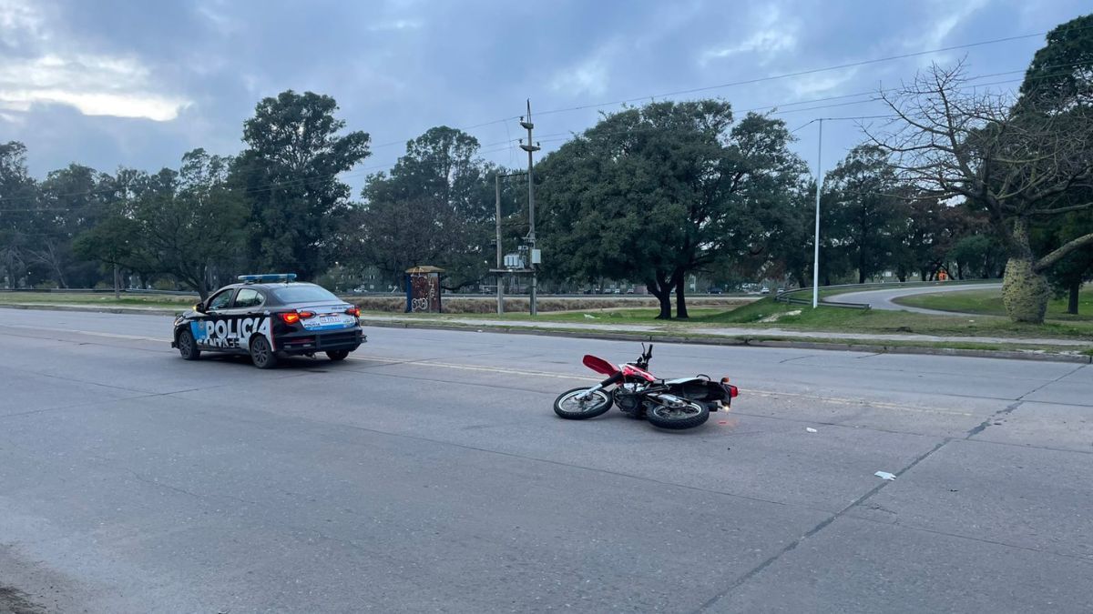 Choque entre una camioneta y una moto a la altura del rulo de Cilsa en Santa Fe.&nbsp;