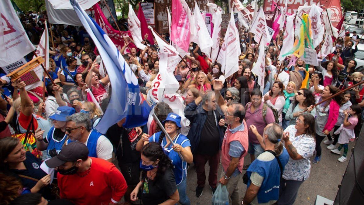 Los docentes anuncian este viernes cómo será el plan de lucha a partir de la semana que viene.