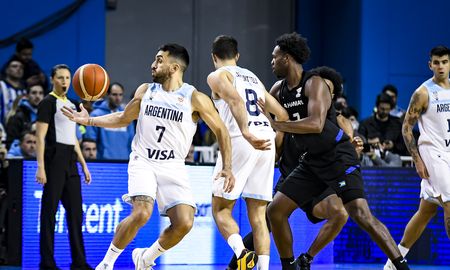 La Selección Argentina de básquet viajará en las próximas horas a Brasil para jugar la AmeriCup a partir del 11 de septiembre. La Selección Argentina de básquet viajará en las próximas horas a Brasil para jugar la AmeriCup a partir del 11 de septiembre.