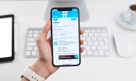 Twitter anunció el relanzamiento su proceso de verificación de cuentas para enero de 2021 Twitter anunció el relanzamiento su proceso de verificación de cuentas para enero de 2021