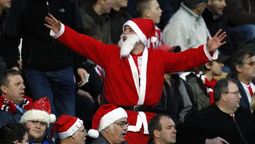 altText(Se terminó el fútbol en Navidad, una tradición centenaria que hizo enojar a los hinchas)}