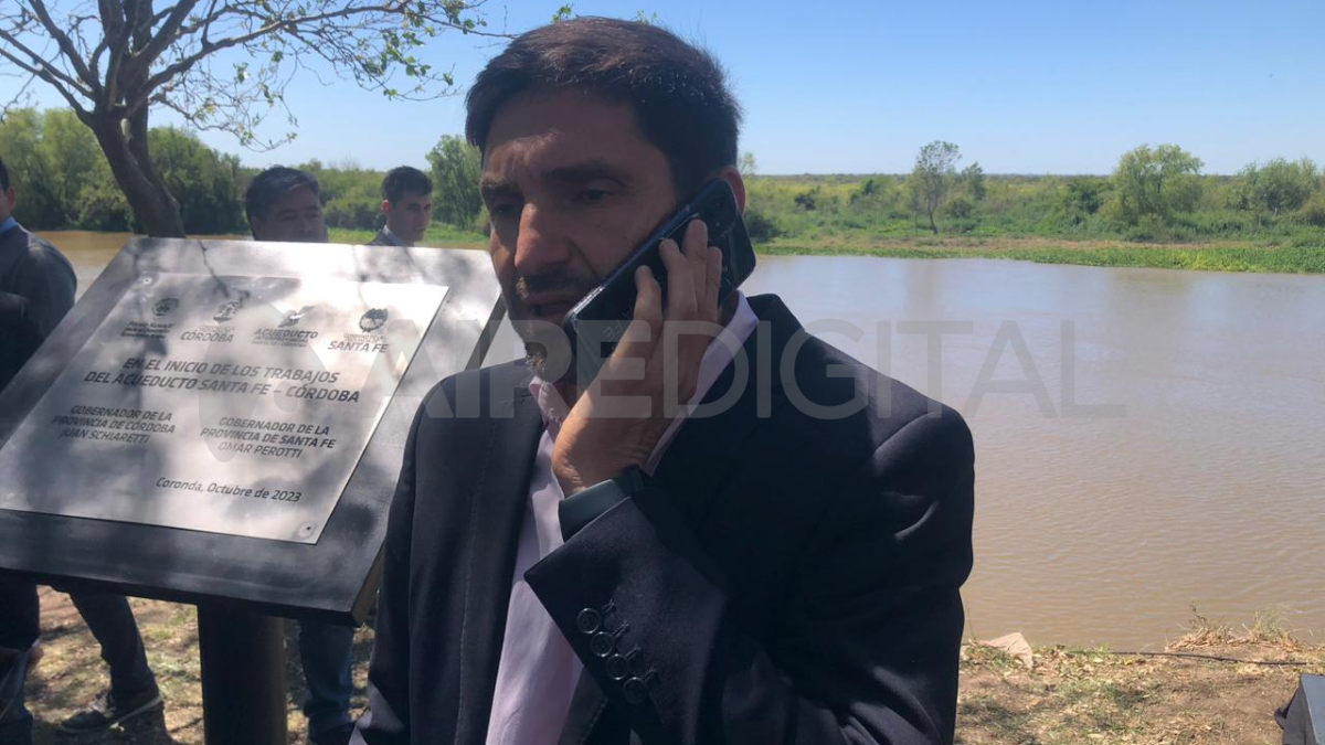 La idea fue confirmada por el gobernador electo, Maximiliano Pullaro, en una conferencia de prensa realizada este miércoles. La idea fue confirmada por el gobernador electo, Maximiliano Pullaro, en una conferencia de prensa realizada este miércoles.