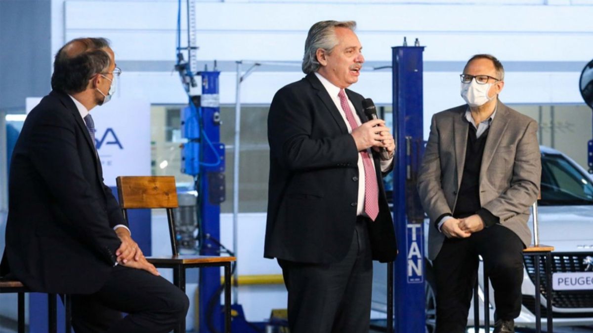 Alberto Fernández pidió recuperar la economía productiva y criticó la especulación financiera