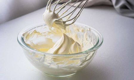 Crema chantilly, la mezcla perfecta para decorar todos los postres. Crema chantilly, la mezcla perfecta para decorar todos los postres.