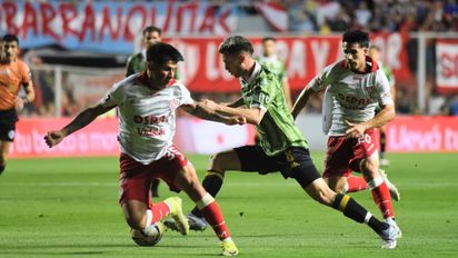 Unión sufrió una dura derrota en el 15 de Abril ante Aldosivi que se impuso por 2 a 0