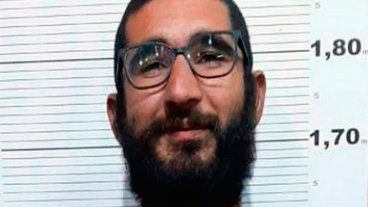 La forma en la que se lo encontró en la terminal no es normal