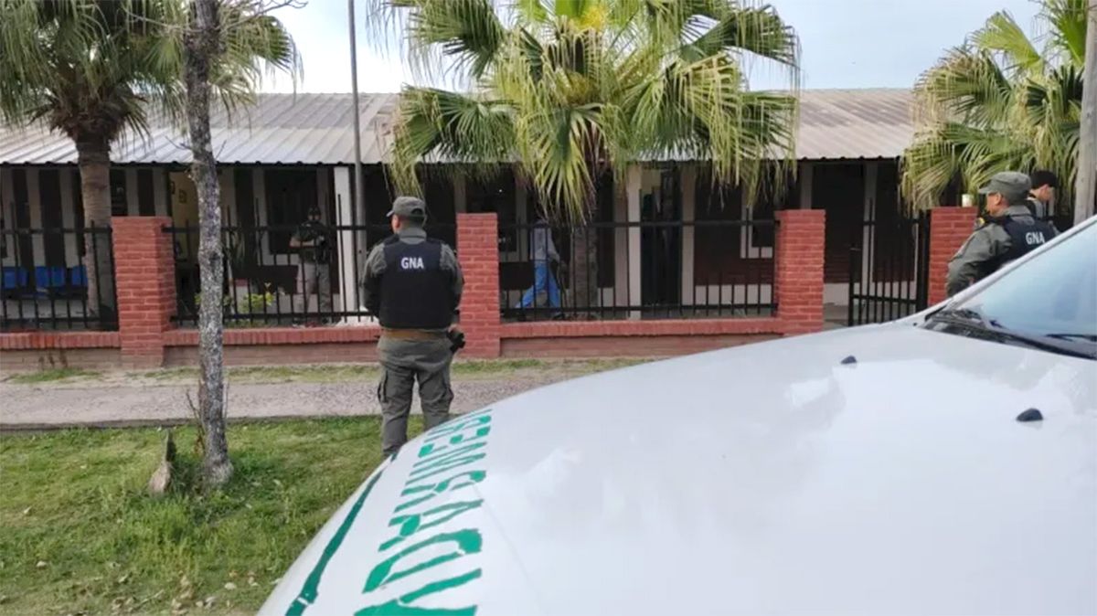 Personal de Gendarmería Nacional ejecutó allanamientos simultáneos en Tartagal