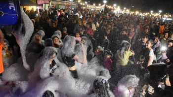 La avenida Yrigoyen de Funes será un corsódromo con comparsas, música en vivo y sorpresas tech. La avenida Yrigoyen de Funes será un corsódromo con comparsas, música en vivo y sorpresas tech.