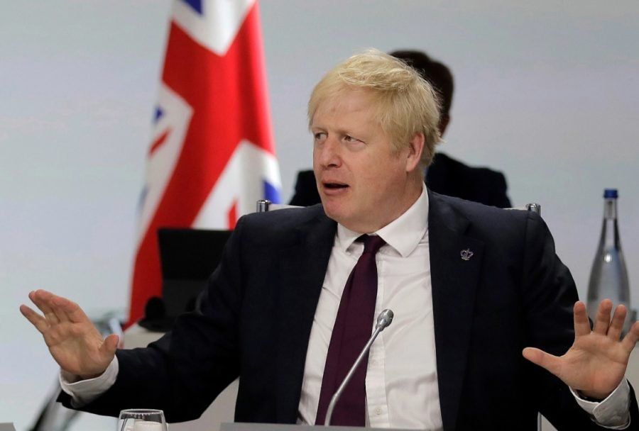 Johnson pide a la reina suspender el Parlamento ante intentos de bloqueo de un Brexit sin acuerdo