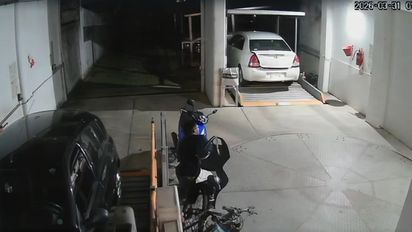 Santa Fe: dejaron abierta una cochera de un edificio, un ladrón aprovechó y se robó una moto