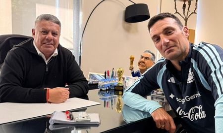 Chiqui Tapia junto a Lionel Scaloni preparando la agenda para el Mundial 2026. Chiqui Tapia junto a Lionel Scaloni preparando la agenda para el Mundial 2026.