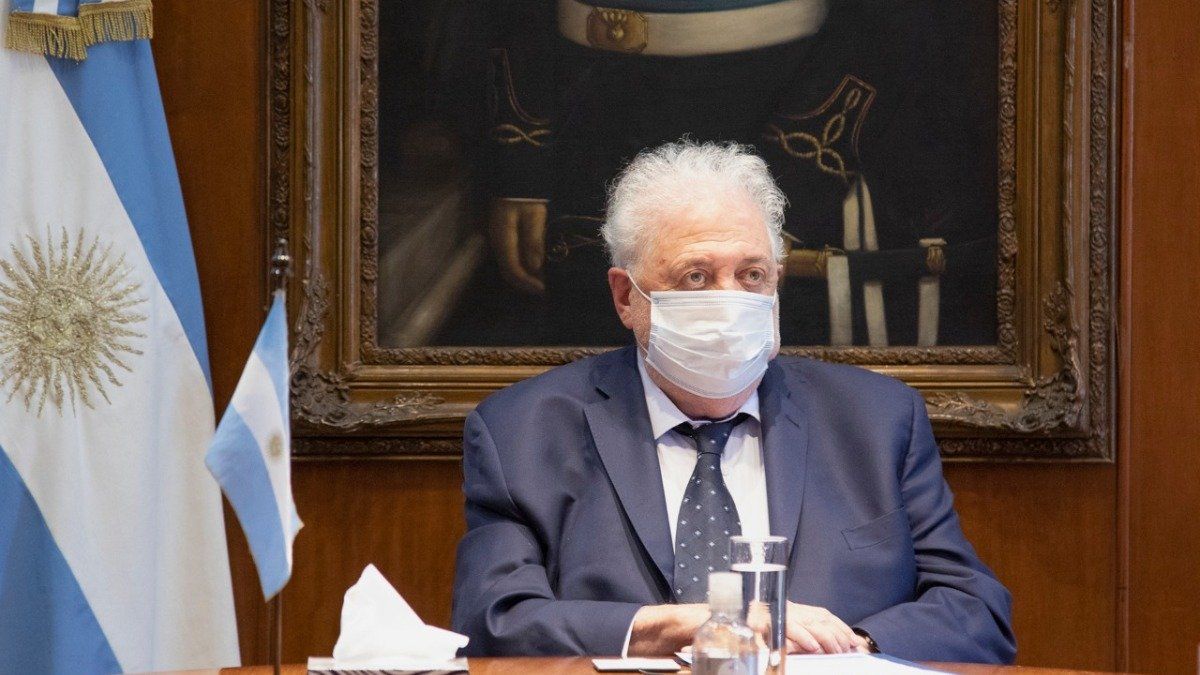 Ginés González García recibió seis denuncias por el momento.