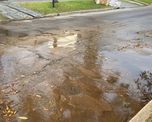 Pérdida de agua en calle Boneo al 200. Pérdida de agua en calle Boneo al 200.