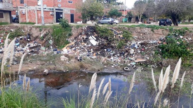 Aire de Santa Fe | Arroyo Ludueña contaminado.jpeg