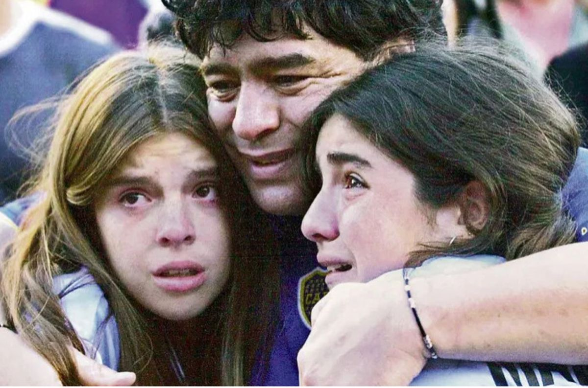 El emotivo regalo de Dalma a Maradona en su cumpleaños: Te pediría que me lleves de la mano