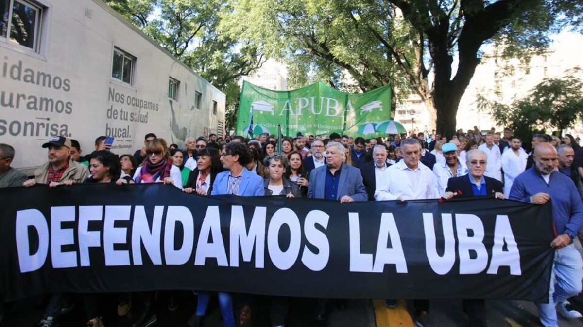 Las autoridades del Consejo Interuniversitario Nacional y el Hospital Garrahan confirmaron la tercera Marcha Federal Universitaria.