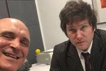 Javier Milei dio por probado este fin de semana que José Luis Espert fue la inocente víctima de una operación, pese a que la Justicia argentina lo investiga en dos causas penales. Javier Milei dio por probado este fin de semana que José Luis Espert fue la inocente víctima de una operación, pese a que la Justicia argentina lo investiga en dos causas penales.
